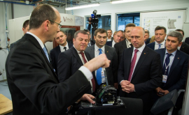 Premierul și un grup de antreprenori au vizitat trei companii cehe