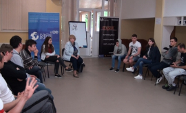 Впервые в Молдове прошла Национальная школа патриотизма ВИДЕО