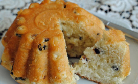Nu vei mai gusta din prăjitură după ce vei privi aceste imagini VIDEO