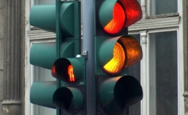 Atenție La o intersecție nu funcționează semaforul