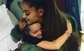 Ariana Grande ia vizitat în spital pe fanii răniți în timpul atentatului de la Manchester