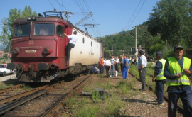 Locomotivă în flăcări 30 de călători au fost evacuaţi 