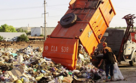Criza gunoiului din Chișinău rămîne nesoluţionată