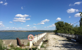 Осторожно с купанием В озере близ Кишинева обнаружена бактерия