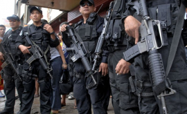 Combatanții care au acaparat o școală primară din Filipine sau retras