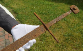 Строитель из Польши нашёл меч 600летней давности