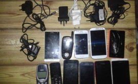Un bărbat a încercat să transmită 11 telefoane mobile întrun penitenciar
