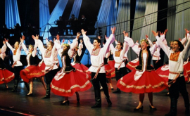 Moldovenii au sărbătorit Ziua Canadei în straie naționale VIDEO