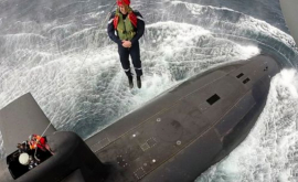 Макрон опустился под воду на атомной подводной лодке