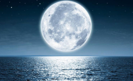 Луна может быть богата водой