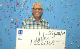 Канадcкий пенсионер второй раз выиграл миллион долларов в лотерею
