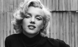 Fotografii cu Marilyn Monroe de la ultima sa ședință foto scoase la licitație