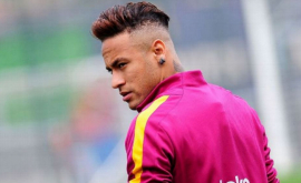 Neymar oficial a trecut la Paris SaintGermain