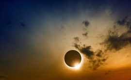 Moldovenii vor putea admira o eclipsă parțială de Lună