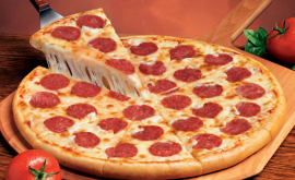 Пеперони с небес В США тысячи пицц рассыпались по трассе