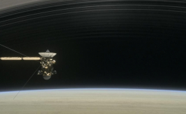Sonda Cassini începe ultimele deplasări pe orbita lui Saturn