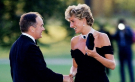 Motivul pentru care Prințesa Diana purta mereu o geantă plic FOTO
