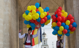 Ziua independenței văzută cu ochii Politicienilor vs moldovenilor GALERIE FOTO