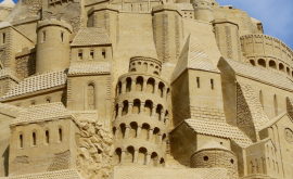 В Германии построили 17метровый замок из песка ВИДЕО