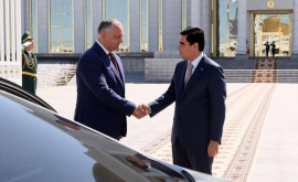 Додон встретился с президентом Туркменистана ФОТО