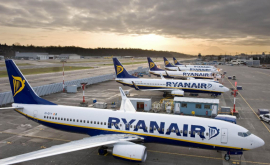 Авиакомпания Ryanair отменила сотни тысяч бронирований
