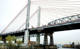 В НьюЙорке публично снесли известный мост ВИДЕО