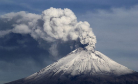 Vulcanul în Mexic a erupt de patru ori în 24 de ore VIDEO