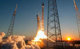 SpaceX a lansat pe orbita Pămîntului 10 sateliți VIDEO