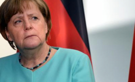 Рейтинг блока Меркель упал до самого низкого уровня за последние шесть лет
