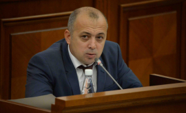 Парламент Молдовы одобрил поправки в госбюджет на 2017 г