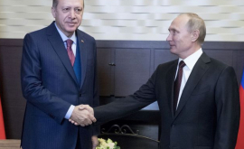 Putin ia spus lui Erdogan că legăturile cu Turcia au fost pe deplin restabilite