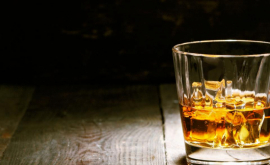 Whisky de colecție furat dintrun magazin din Paris