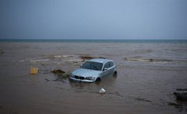 В связи с разрушительными наводнениями в Греции объявлено чрезвычайное положение