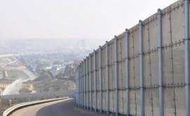 Trump nu va mai putea construi un zid la graniza dintre Mexic și SUA