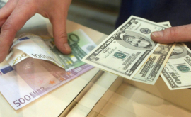 În Moldova se menține surplusul de valută străină