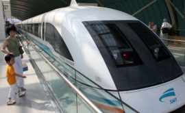 В Китае испытали поезд летающий над рельсами ВИДЕО