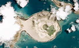 NASA показало эволюцию самого молодого острова на Земле ФОТОВИДЕО