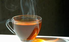Oamenii de știință au dezvăluit beneficiile ceaiului fierbinte