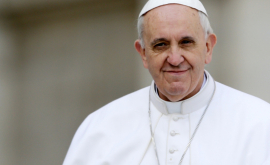 Eveniment deosebit la Vatican Papa Francisc a botezat 34 de bebeluşi 