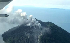 В Папуа Новой Гвинее эвакуировали остров изза извержения вулкана