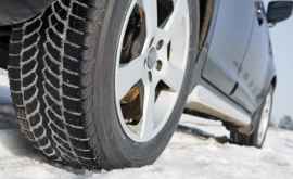 Десятки машин застряли в снегу на трассе Кишинев Бельцы ВИДЕО