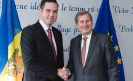 Johannes Hahn UE va continua să sprijine Moldova