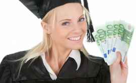 Cei mai buni studenți doctoranzi vor primi burse ale Guvernului