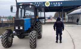 Невероятно но факт контрабанда тракторов на государственной границе ВИДЕО