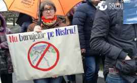 Protest la Ambasada Ucrainei față de construirea barajelor pe Nistru VIDEO