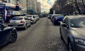 Что говорят власти и эксперты о дурной привычке парковаться на тротуарах