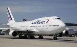 Din cauza grevei Air France anulează 25 dintre zboruri 