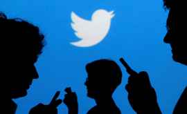 Twitter le cere utilizatorilor săşi schimbe parolele