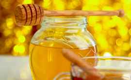 Почему опасно класть мёд в горячие напитки