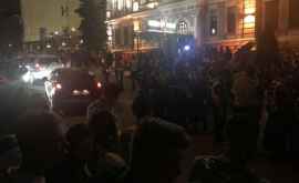 Как тысячи фанатов встретили мадридский Реал в Киеве